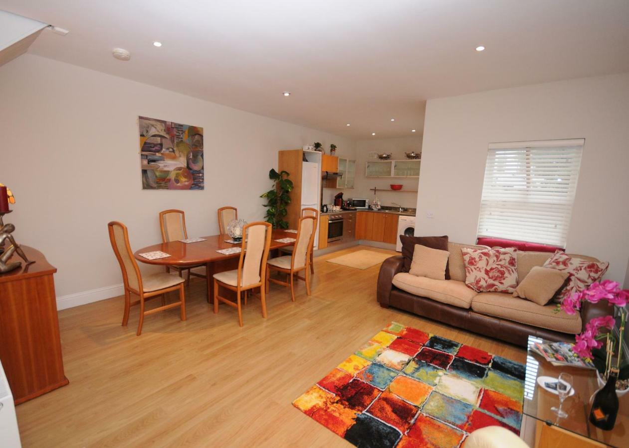 5 College Crescent Leilighet Galway Eksteriør bilde