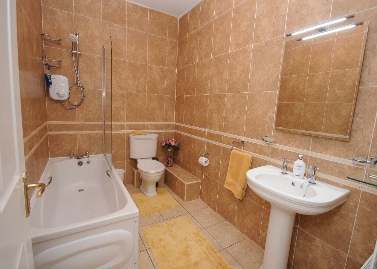 5 College Crescent Leilighet Galway Eksteriør bilde